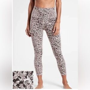 Athleta Elation Textured 7/8 Tight
